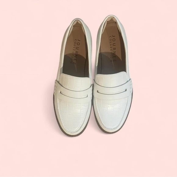 White Loafers Shoes - Picture 2 of 10